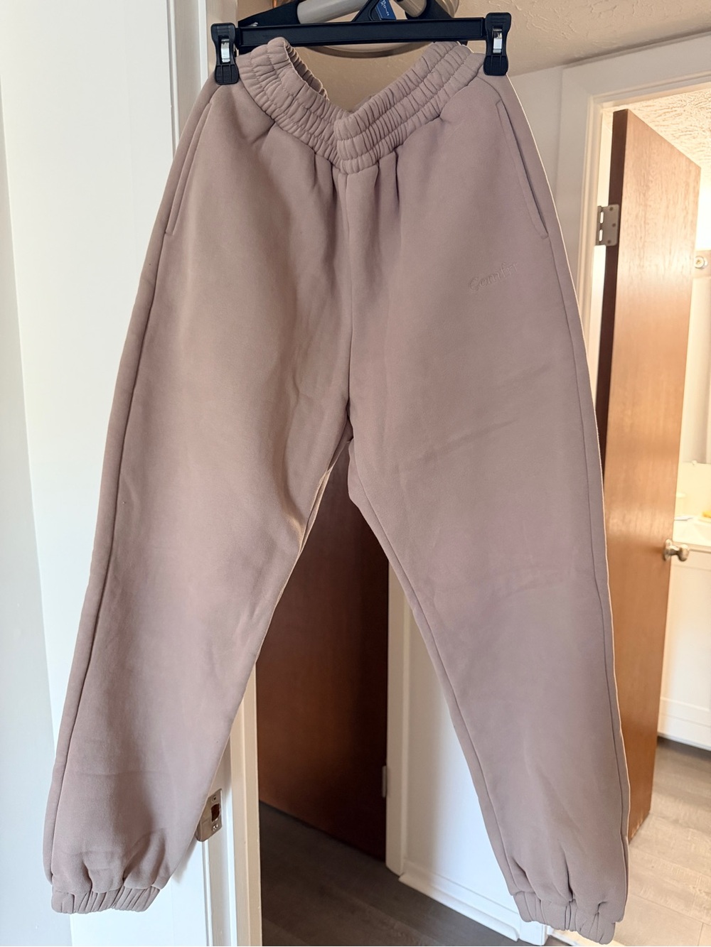 Comfrt Women's Sweatpants - M